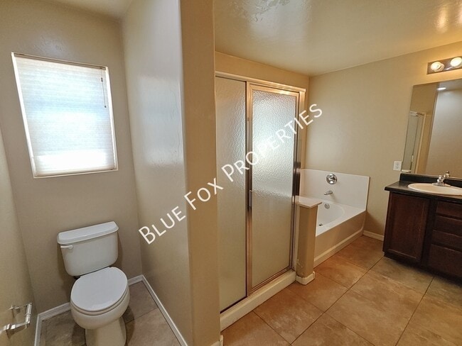 Building Photo - 5874 N Dartwhite Dr