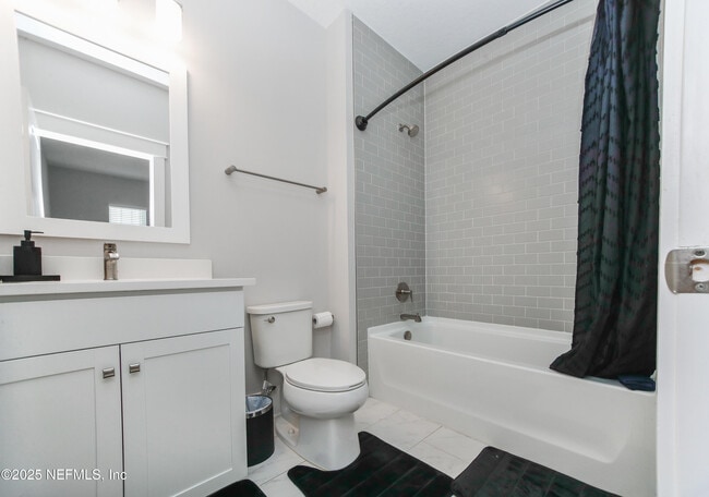 Building Photo - 151 Hillendale Cir