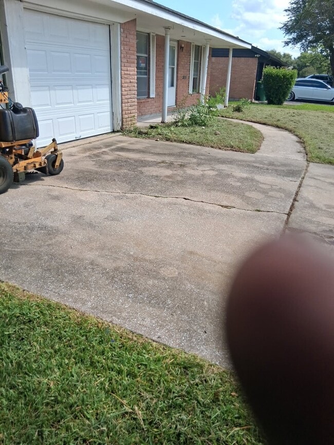 Primary Photo - 6723 Ridgeway Dr