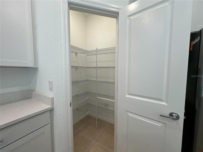 Building Photo - 2089 Hallier Cv