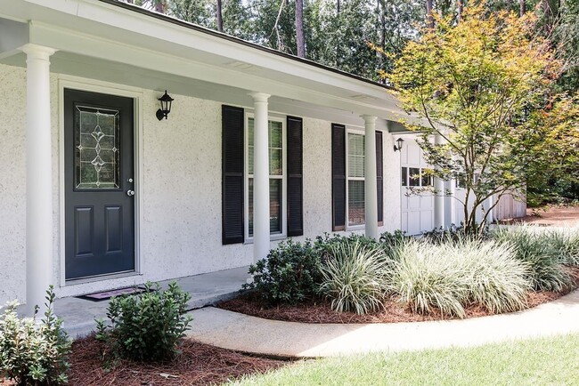 Building Photo - 213 Cherokee Trail