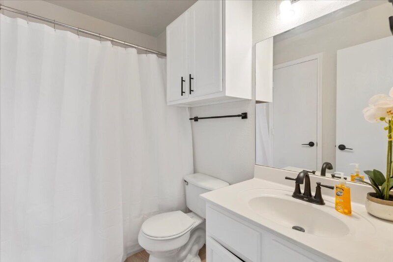 Building Photo - 5810 Redstone Dr