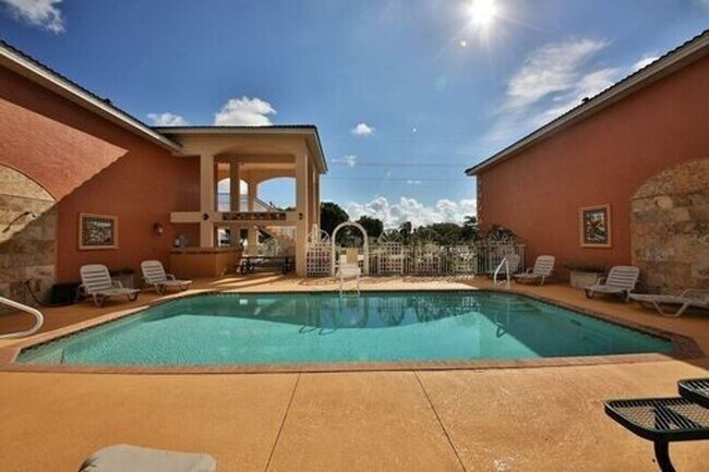 Interior Photo - Santa Barbara Villas - Move in Special