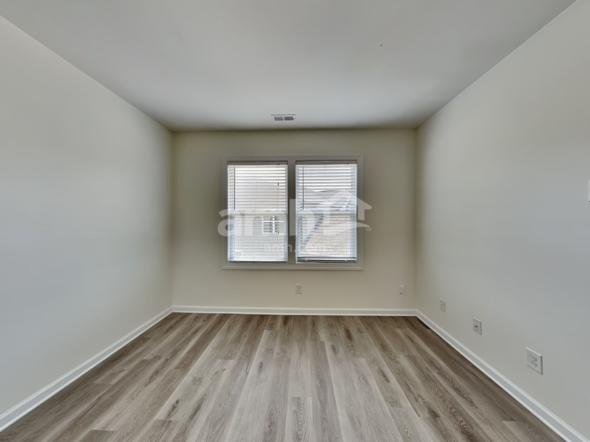 Building Photo - 112 Occidental Dr