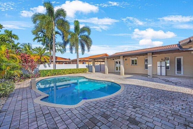 Building Photo - 14020 SW 38th St