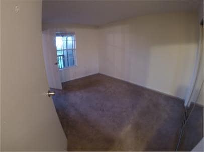 Building Photo - 3 bedrooms 2 bath with balcony condo 1,247...