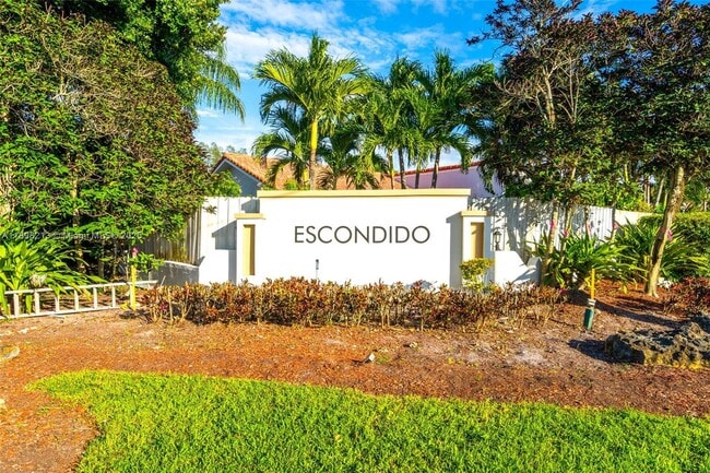 Building Photo - 21043 Escondido Way N