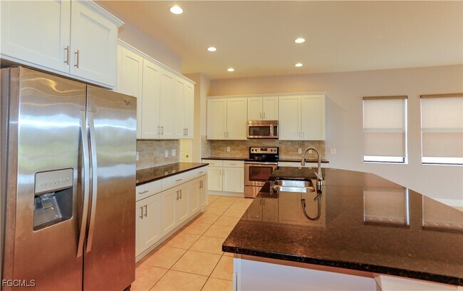 Building Photo - 11823 Timbermarsh Ct