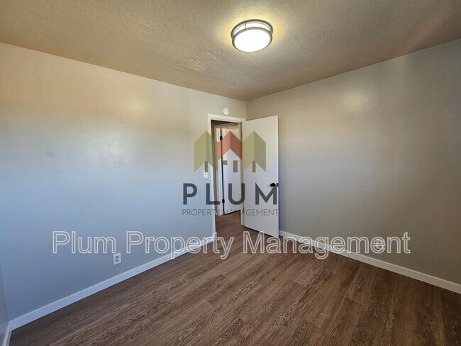 Building Photo - 200 Eddy Ave