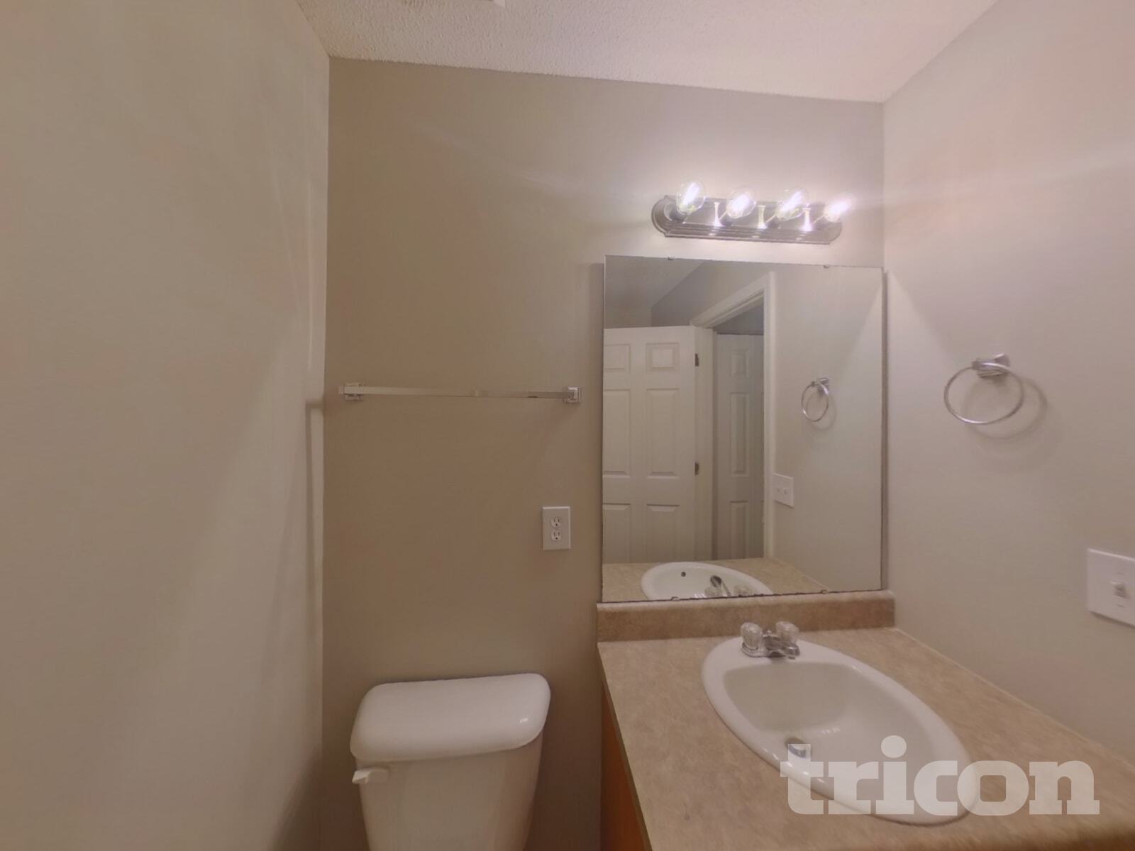 Building Photo - 732 Elderberry Ln