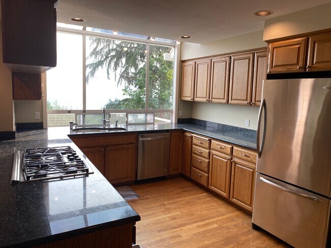 Building Photo - 4628 175th Ave SE