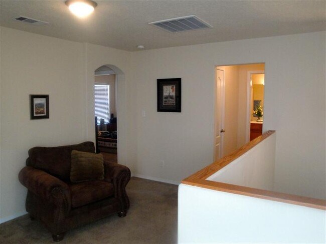 Building Photo - 12504 Woodland Ave NE