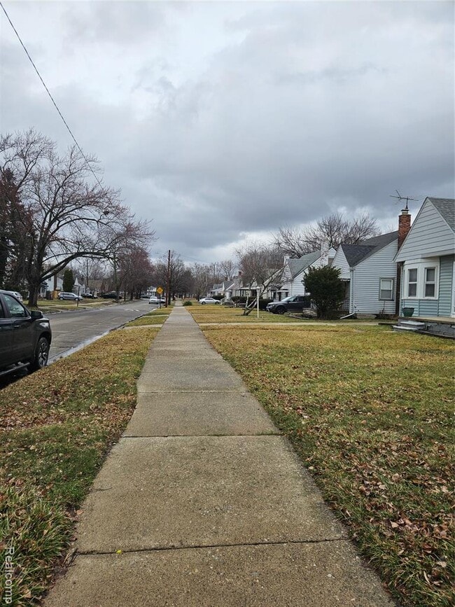 Building Photo - 12180 Wayburn St