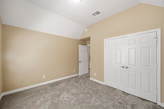 Building Photo - 4106 Applecreek Bend Dr