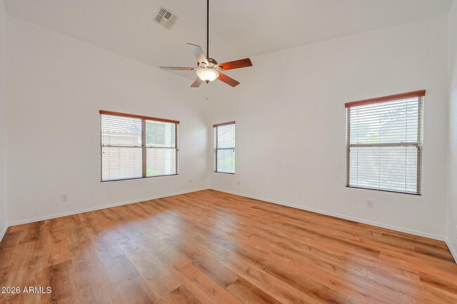 Building Photo - 18079 W Spencer Dr