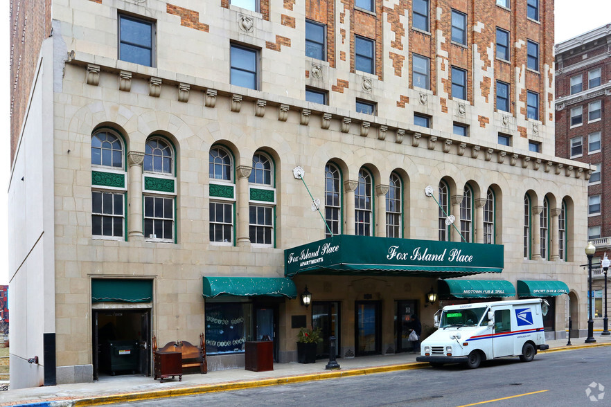 Building Photo - Historic Stolp Island Apartments