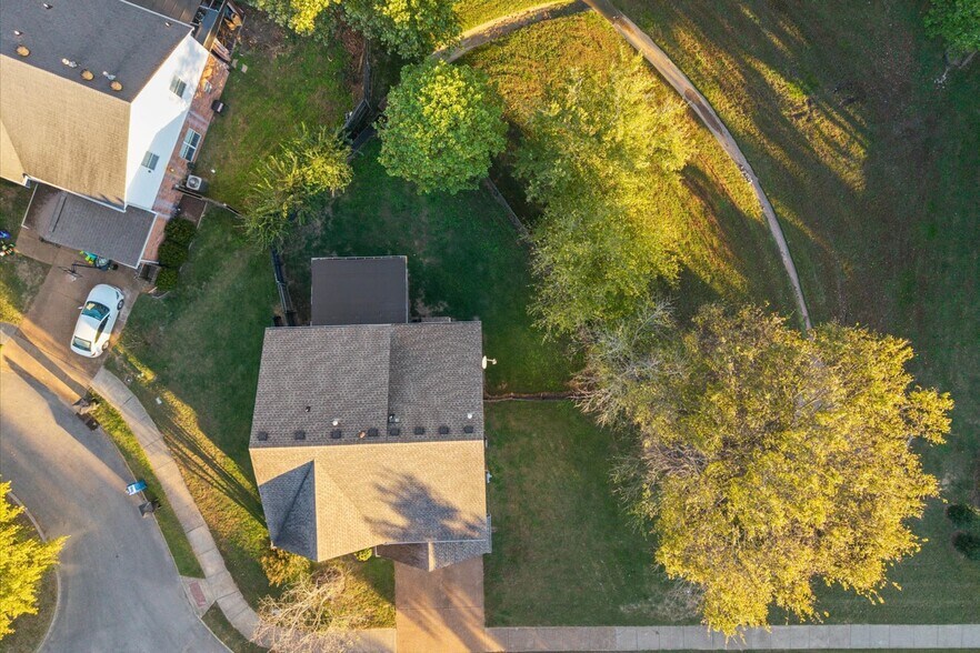 Building Photo - 130 Stanwick Dr