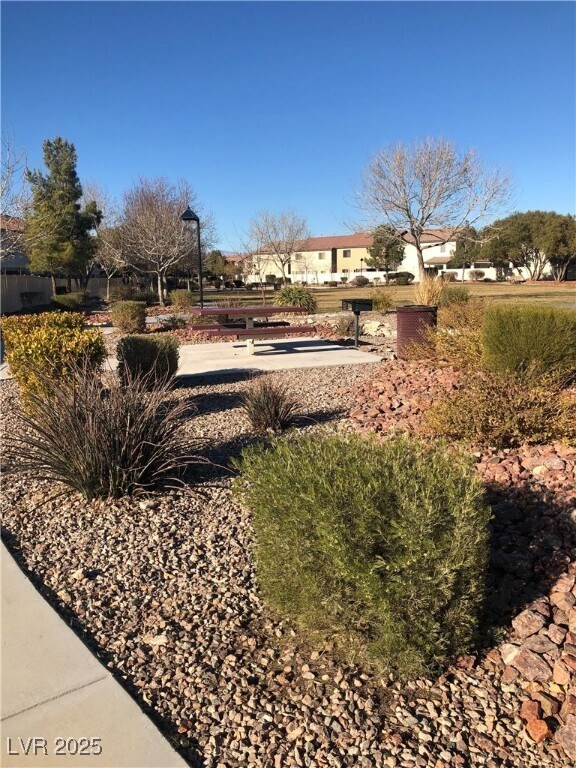 Building Photo - 11183 African Sunset St