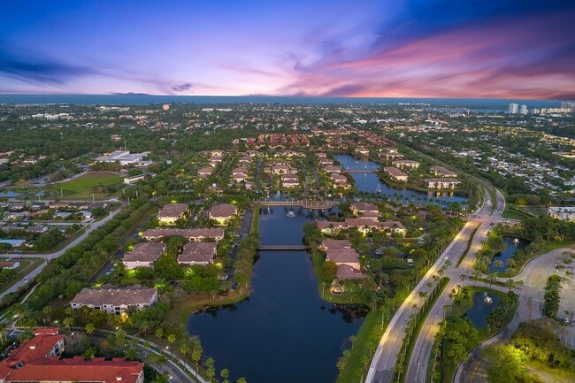 Building Photo - 2805 Veronia Dr
