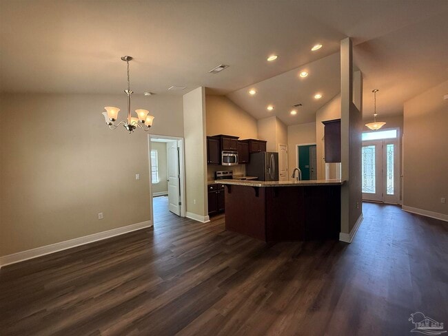 Building Photo - 4180 Hazelhurst Dr