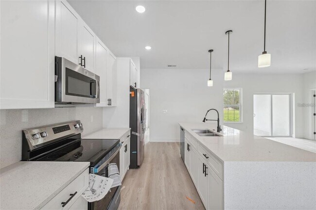 Building Photo - 6175 SW 144th Street Rd