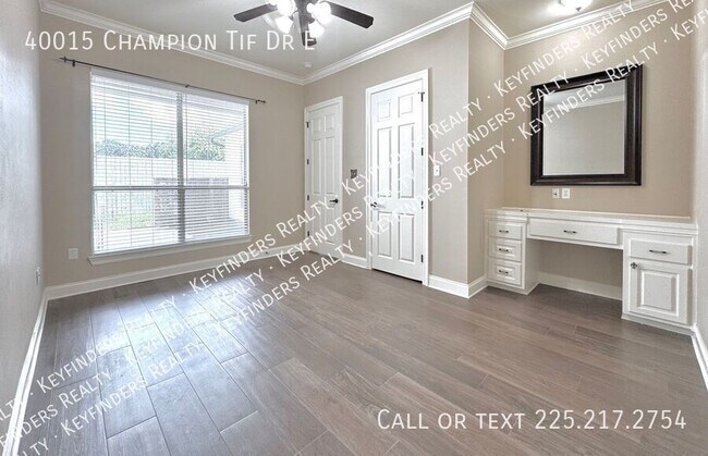 Building Photo - 40015 Champion Tif Dr E