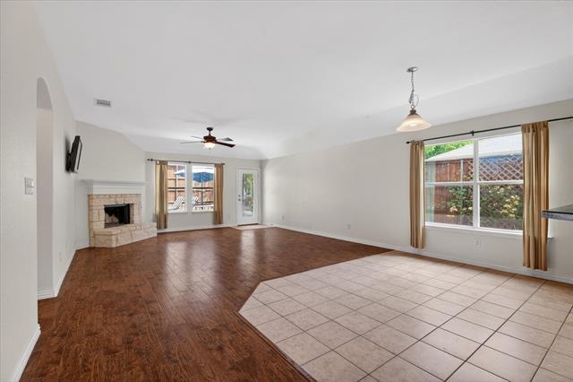 Building Photo - 3705 Redwood Cir