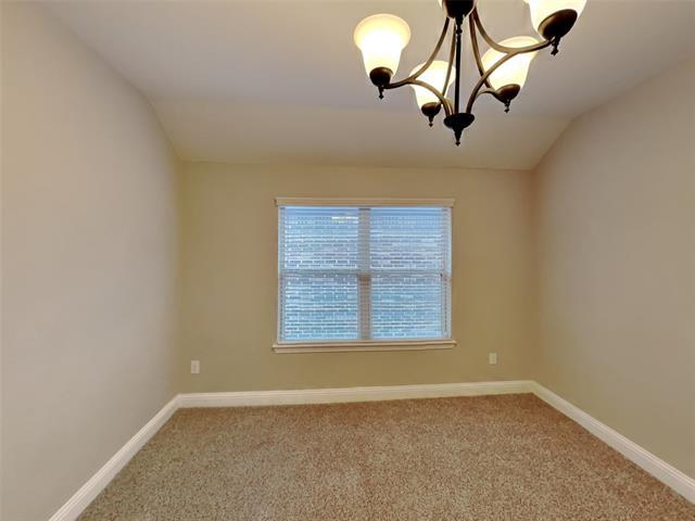 Building Photo - 405 Bentley Dr