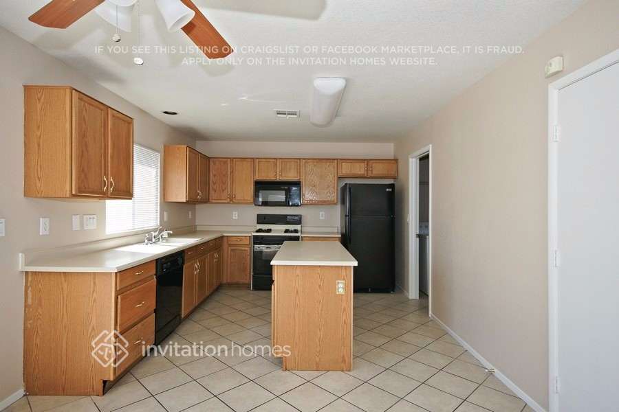 Building Photo - 4423 Scarlet Sea Ave