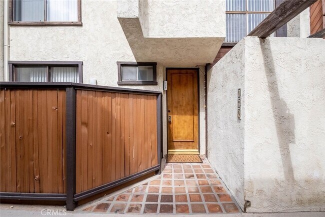 Building Photo - 1244 Valley View Rd