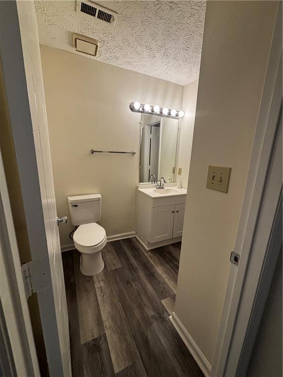 Building Photo - 7025 Brentwood Ct