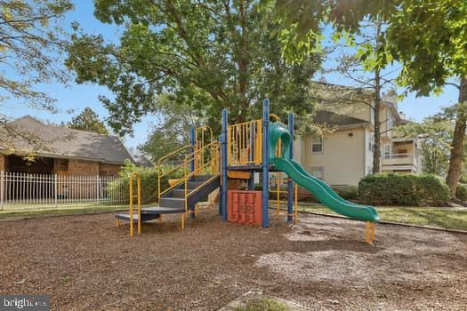 Building Photo - 106 Lassen Ct