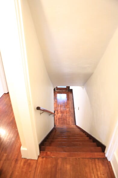 Second Floor to First - 411 Humphrey St