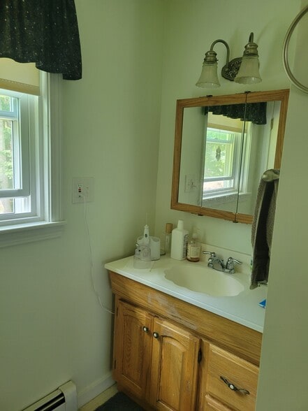 Building Photo - 24 Edgewood Cir
