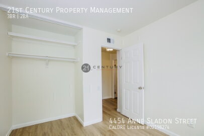 Building Photo - 4454 Anne Sladon St