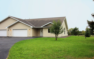 Building Photo - 5680 W Arrowhead Rd