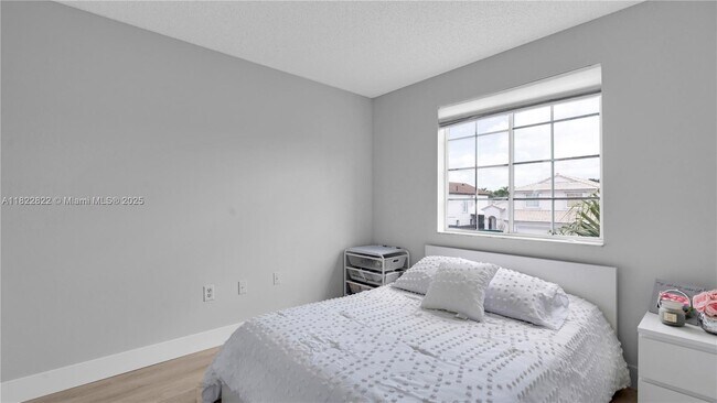 Building Photo - 8356 SW 158th Ave