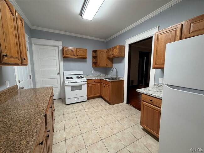 Building Photo - 123 E Lafayette Ave
