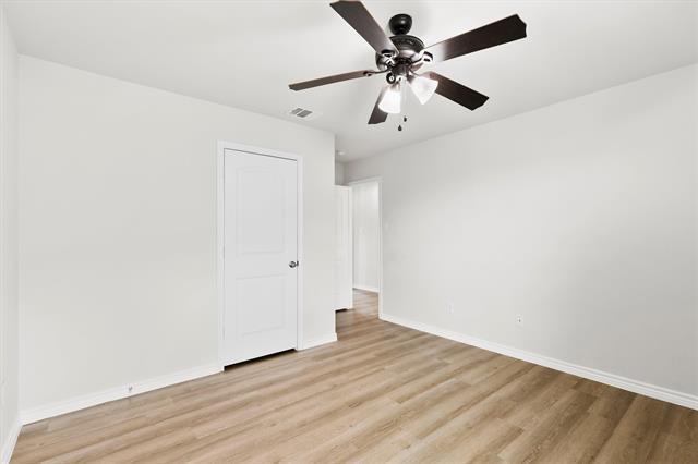 Building Photo - 230 Park Ave