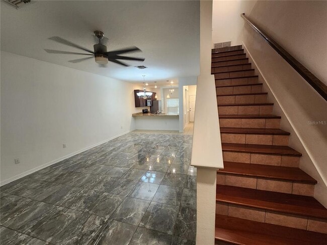 Building Photo - 1112 Hillhurst Dr