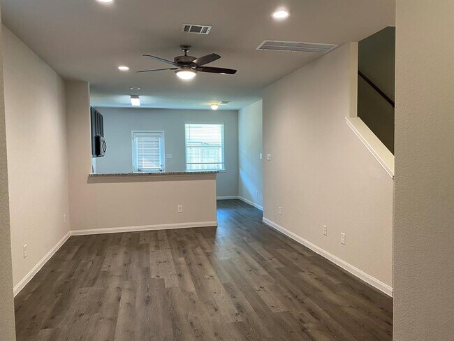 Building Photo - 4919 Blue Jacaranda Wy