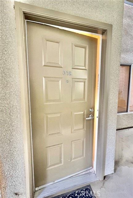 Building Photo - 2905 Montrose Ave