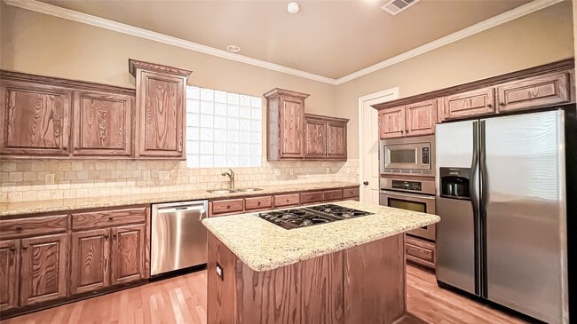 Building Photo - 2418 Ralph St