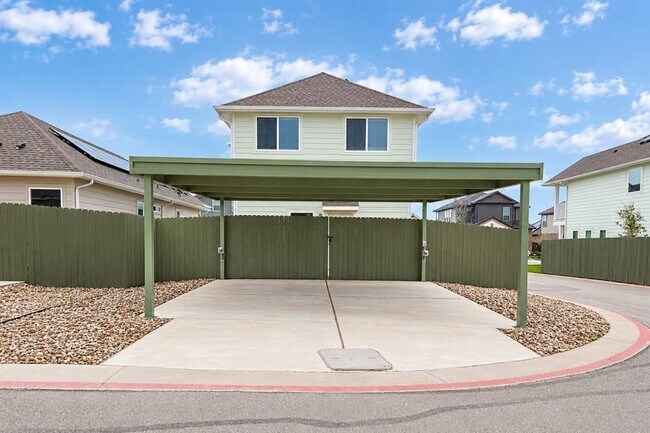 Building Photo - 17212 Adoro Dr