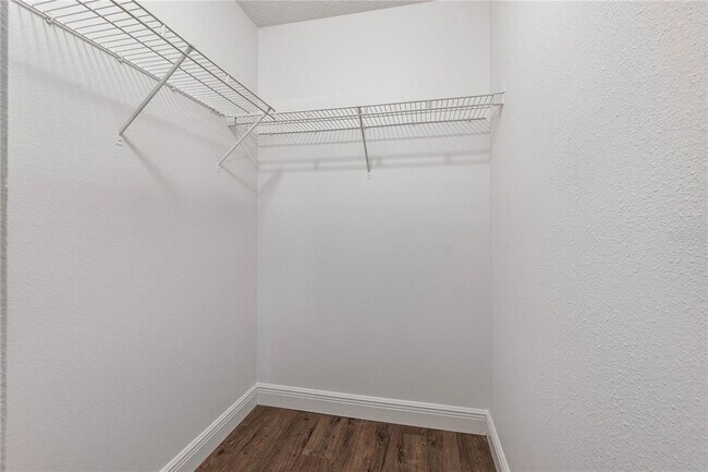 Building Photo - 137 Wellwood Ln