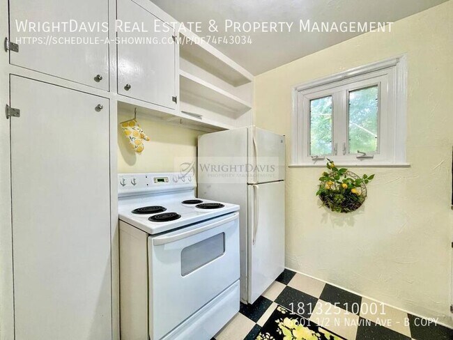 Building Photo - 6601 1/2 N Navin Ave-B COPY
