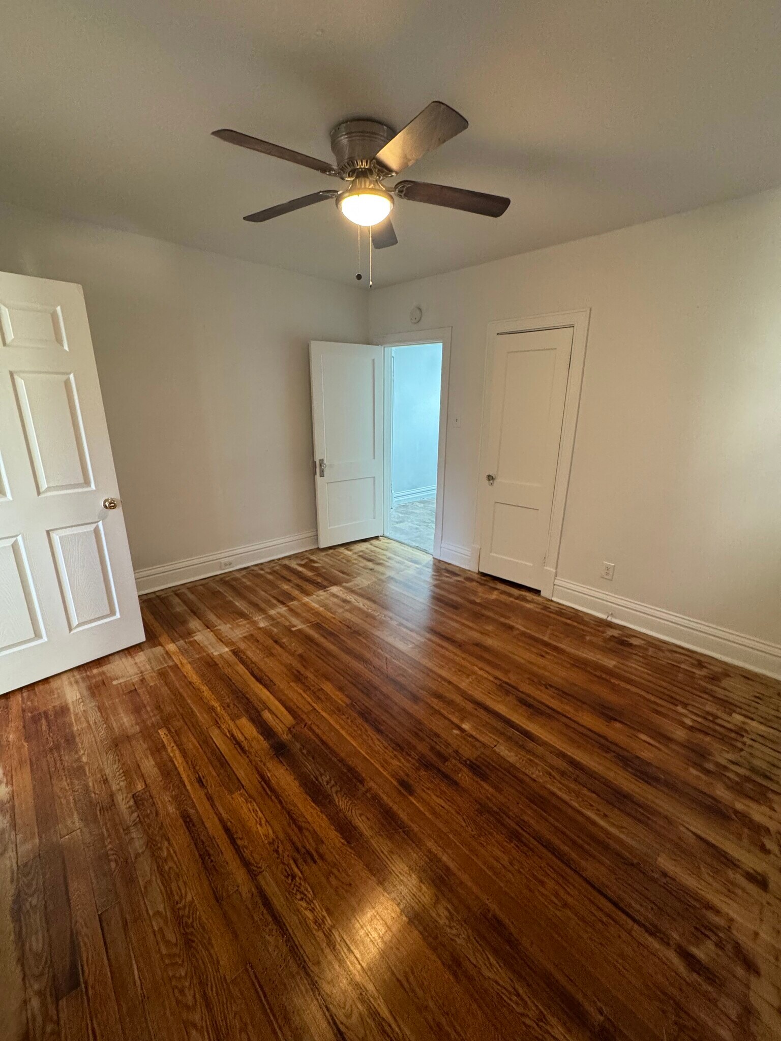 BEDROOM - 4962 Lindenwood Ave