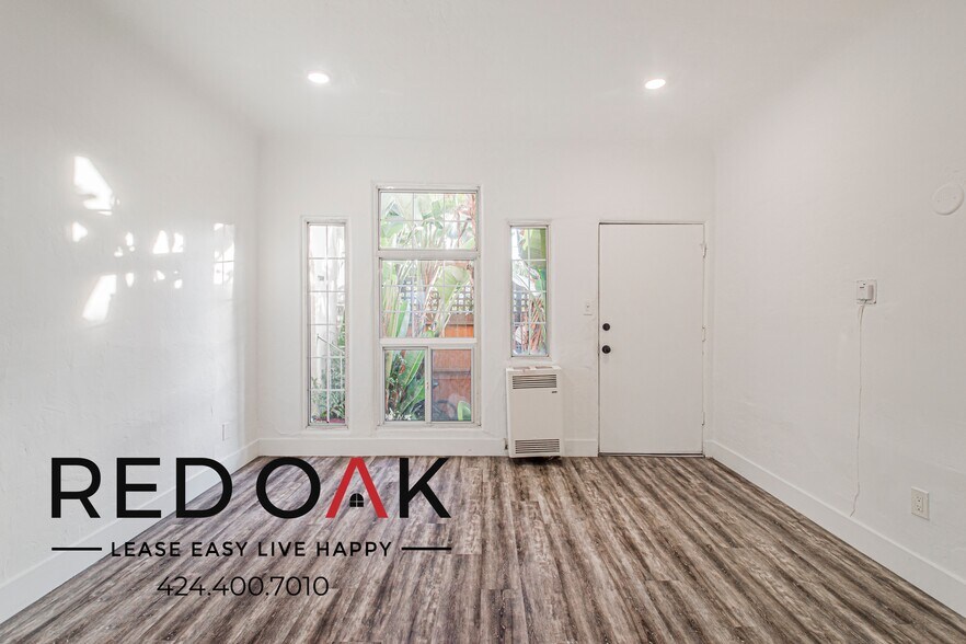 Building Photo - 1272 Mullen Ave