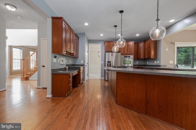 Building Photo - 105 Ticonderoga Dr