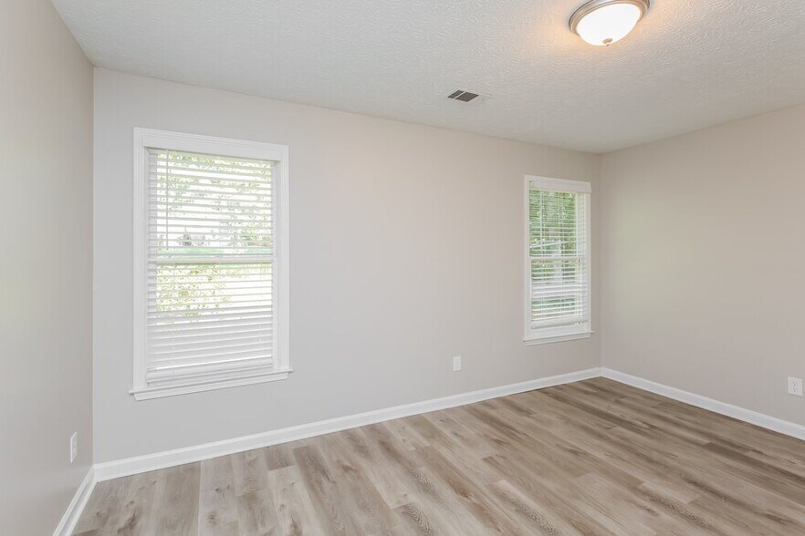 Building Photo - 4988 Wynhurst Way